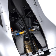 Lade das Bild in den Galerie-Viewer, Mercedes-AMG ONE hightechsilber - NZG 1:12