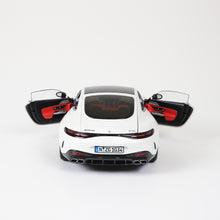Lade das Bild in den Galerie-Viewer, Mercedes-AMG GT 63, C192 opalithweiß - NZG 1:18