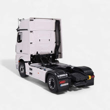 Lade das Bild in den Galerie-Viewer, Mercedes-Benz Actros L weiß mit Design - NZG 1:18