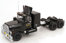 Lade das Bild in den Galerie-Viewer, Mack RL 700L Convoy „Rubber Duck“ R.D. Trucking, 1974, schwarz - Road Kings 1:18