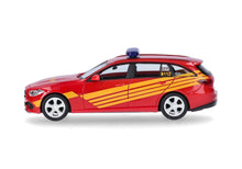 Lade das Bild in den Galerie-Viewer, Mercedes-Benz C-Klasse T-Modell Kommandowagen "Feuerwehr" - Herpa 1:87