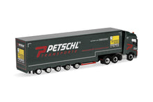 Lade das Bild in den Galerie-Viewer, Volvo FH GL 2020 Volumenplanen-Sattelzug "Petschl" - Herpa 1:87