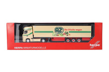 Lade das Bild in den Galerie-Viewer, Mercedes-Benz Actros L 18 Gigaspace Kühlkoffer-Sattelzug "AZ Kempen" - Herpa 1:87