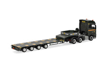 Lade das Bild in den Galerie-Viewer, Volvo FH GL 2020 Semitieflade-Sattelzug "Emil Egger" - Herpa 1:87