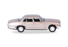 Lade das Bild in den Galerie-Viewer, Jaguar XJ Series III, Topaz - Herpa 1:87