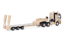 Lade das Bild in den Galerie-Viewer, Mercedes-Benz Actros L (96) MP1 Tieflade-Sattelzug "Belgische Armee", sandbeige (Belgien) - Herpa 1:87