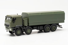 Lade das Bild in den Galerie-Viewer, Iveco Trakker 8x8 geschützt Pritschen-LKW, undekoriert - Herpa 1:87