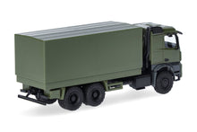 Lade das Bild in den Galerie-Viewer, Mercedes-Benz Arocs 6x6 Pritsche/Plane, undekoriert - Herpa 1:87