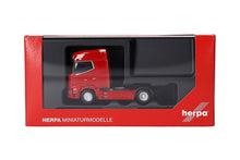 Lade das Bild in den Galerie-Viewer, DAF XG+ facelift Zugmaschine 2achs, rot - Herpa 1:87