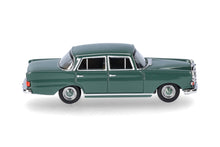 Lade das Bild in den Galerie-Viewer, Mercedes-Benz 200 Heckflosse, moosgrün - Herpa 1:87
