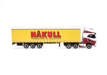 Lade das Bild in den Galerie-Viewer, Iveco S-Way Gardinenplanen-Sattelzug "Hakull" - Herpa 1:87