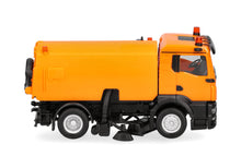 Lade das Bild in den Galerie-Viewer, MAN TGS NN Kehrmaschine, kommunalorange - Herpa 1:87