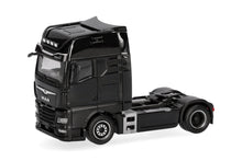 Lade das Bild in den Galerie-Viewer, MAN TGX GX Individual Zugmaschine 2achs, schwarz - Herpa 1:87
