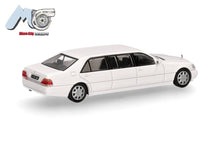 Lade das Bild in den Galerie-Viewer, MicroCity: Mercedes-Benz S600 Pullman, weiß - Herpa 1:87