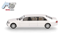 Lade das Bild in den Galerie-Viewer, MicroCity: Mercedes-Benz S600 Pullman, weiß - Herpa 1:87