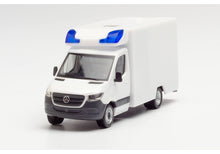 Lade das Bild in den Galerie-Viewer, Herpa MiniKit: Mercedes-Benz Sprinter ‘18 RTW (1 Stück) - HERPA 1:87