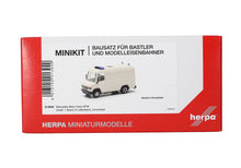 Lade das Bild in den Galerie-Viewer, Herpa MiniKit: Mercedes-Benz Vario Rettungswagen (1 Stück) - Herpa 1:87