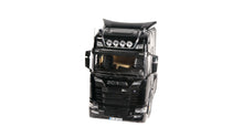 Lade das Bild in den Galerie-Viewer, Scania V8 730S schwarz - NZG 1:18