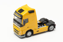 Lade das Bild in den Galerie-Viewer, Volvo FH GL. XL 2020 Zugmaschine maisgelb - Herpa 1:87