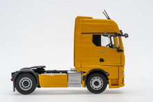 Lade das Bild in den Galerie-Viewer, MAN TGX GX Sattelzugmaschine - Conrad 1:50