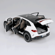 Lade das Bild in den Galerie-Viewer, Mercedes-Benz EQE AMG Line SUV diamantweiß metallic - NZG 1:18
