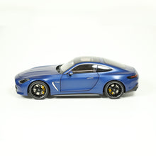 Lade das Bild in den Galerie-Viewer, Mercedes-AMG GT63 V8 spektralblau - NZG 1:18
