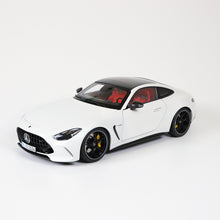 Lade das Bild in den Galerie-Viewer, Mercedes-AMG GT 63, C192 opalithweiß - NZG 1:18
