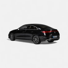 Lade das Bild in den Galerie-Viewer, Mercedes-Benz CLA Coupé BEV kosmosschwarz - NZG 1:18
