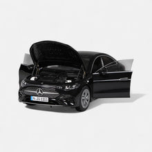 Lade das Bild in den Galerie-Viewer, Mercedes-Benz CLA Coupé HEV kosmosschwarz- NZG 1:18
