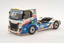 Lade das Bild in den Galerie-Viewer, Iveco Racetruck Team Hahn, Jochen Hahn - Tekno 1:50
