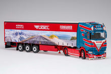 Lade das Bild in den Galerie-Viewer, Scania CS 20 HD Gardinenplanensattelzug - FERNFAHRER Partnertruck Sped. Vögel - TEKNO 1:50
