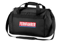 Lade das Bild in den Galerie-Viewer, AKTIONSPAKET zur IAA TRANSPORTATION 2026:  FERNFAHRER Miniabo mit FERNFAHRER Überraschungs-Reisetasche GRATIS!
