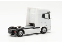 Lade das Bild in den Galerie-Viewer, DAF XG+ Zugmaschine, weiß - Herpa 1:87
