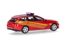 Lade das Bild in den Galerie-Viewer, Mercedes-Benz C-Klasse T-Modell Kommandowagen "Feuerwehr" - Herpa 1:87
