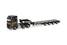 Lade das Bild in den Galerie-Viewer, Volvo FH GL 2020 Semitieflade-Sattelzug "Emil Egger" - Herpa 1:87
