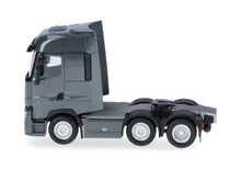 Lade das Bild in den Galerie-Viewer, Renault T Facelift Zugmaschine 3achs (6x2), grau - Herpa 1:87
