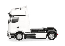 Lade das Bild in den Galerie-Viewer, Mercedes-Benz eActros 600 ProCabin Bigspace Zugmaschine 2achs,weiß - Herpa 1:87
