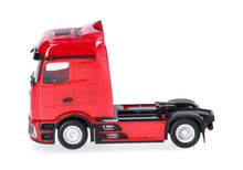 Lade das Bild in den Galerie-Viewer, Mercedes-Benz Actros L ProCabin Bigspace Zugmaschine 2achs, rot - Herpa 1:87
