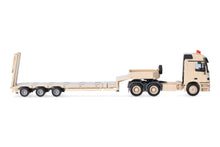 Lade das Bild in den Galerie-Viewer, Mercedes-Benz Actros L (96) MP1 Tieflade-Sattelzug "Belgische Armee", sandbeige (Belgien) - Herpa 1:87
