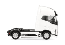 Lade das Bild in den Galerie-Viewer, Volvo FH GL XL 2020 Electric Zugmaschine, weiß - Herpa 1:87
