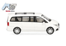 Lade das Bild in den Galerie-Viewer, Mercedes-Benz V-Klasse, weiß - Herpa 1:87
