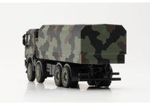 Lade das Bild in den Galerie-Viewer, Iveco Trakker 8x8 geschützt Pritschen-LKW, Flecktarndesign - Herpa 1:87
