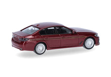 Lade das Bild in den Galerie-Viewer, BMW Alpina B5 Limousine, montegi rot - Herpa 1:87
