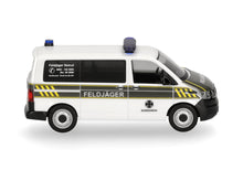 Lade das Bild in den Galerie-Viewer, Volkswagen (VW) T6.1 Bus "Feldjäger", weiß - Herpa 1:87
