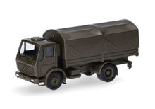 Lade das Bild in den Galerie-Viewer, Mercedes-Benz NG LKW 5t Pritschen-LKW mit Rundplane 2achs "Bundeswehr" - Herpa 1:87
