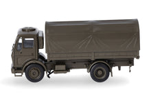 Lade das Bild in den Galerie-Viewer, Mercedes-Benz NG LKW 5t Pritschen-LKW mit Rundplane 2achs "Bundeswehr" - Herpa 1:87
