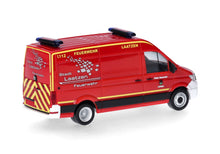 Lade das Bild in den Galerie-Viewer, Volkswagen (VW) Crafter Kasten Hochdach "Freiwillige Feuerwehr Laatzen" (Niedersachsen/Laatzen) - Herpa 1:87
