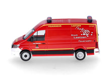 Lade das Bild in den Galerie-Viewer, Volkswagen (VW) Crafter Kasten Hochdach "Freiwillige Feuerwehr Laatzen" (Niedersachsen/Laatzen) - Herpa 1:87
