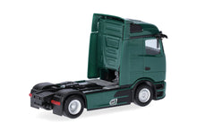 Lade das Bild in den Galerie-Viewer, Mercedes-Benz Actros L Procabin Streamspace Zugmaschine 2achs, moosgrün - Herpa 1:87
