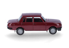 Lade das Bild in den Galerie-Viewer, Wartburg 353 '85 Limousine, karminrot - Herpa 1:87
